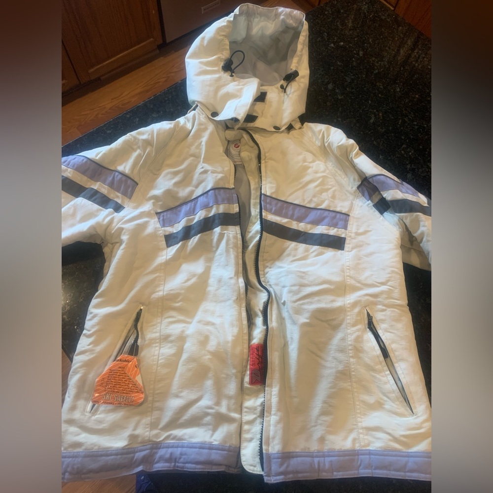 Snowboard jacket